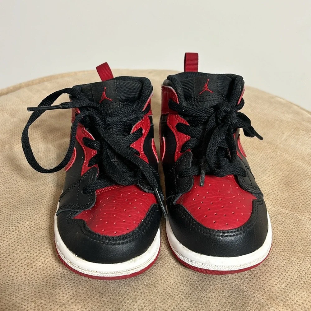 Jordan mid banned